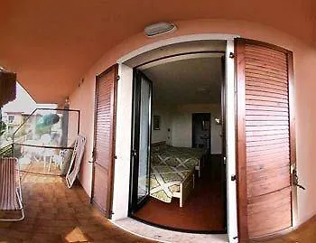 Onda Hotel Lake Garda 2*, Torri Del Benaco Italy