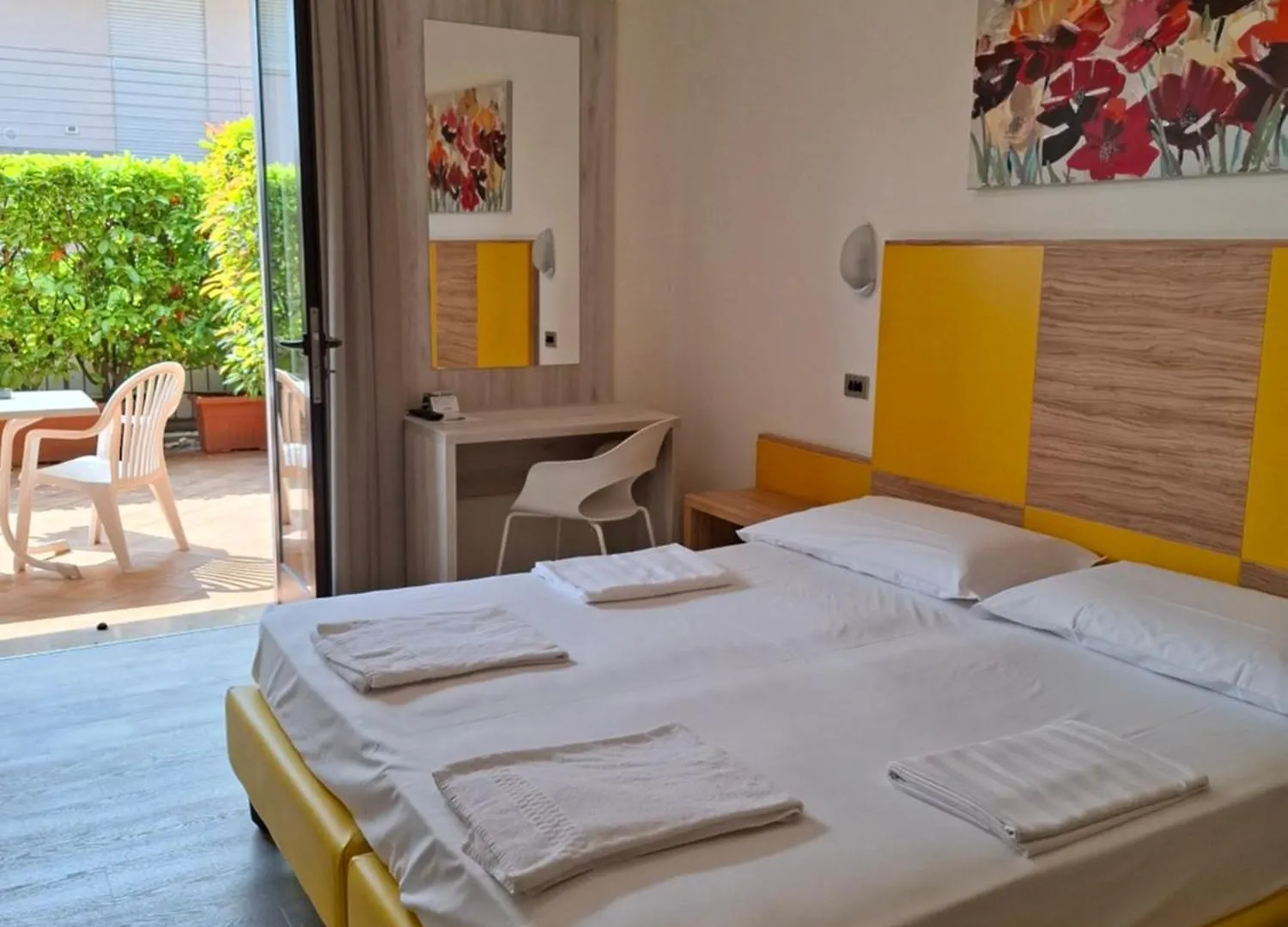 Hotel Garni Onda Torri Del Benaco
